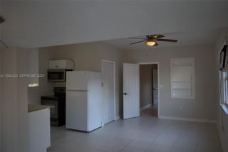 43 SW 11th St W, Dania Beach, FL 33004