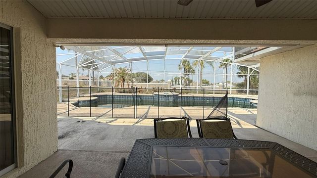 5612 LOMA VISTA DRIVE W, Davenport, FL 33896