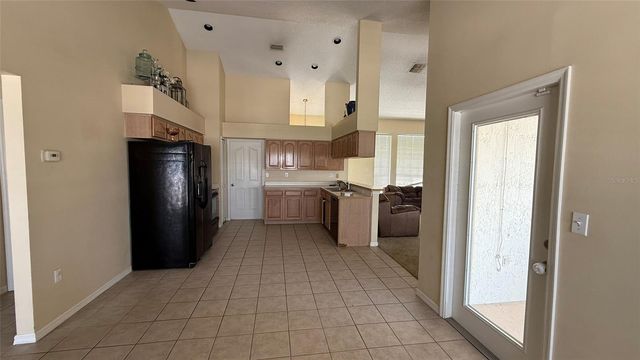 5612 LOMA VISTA DRIVE W, Davenport, FL 33896