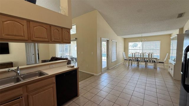 5612 LOMA VISTA DRIVE W, Davenport, FL 33896