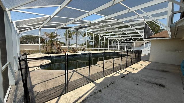 5612 LOMA VISTA DRIVE W, Davenport, FL 33896