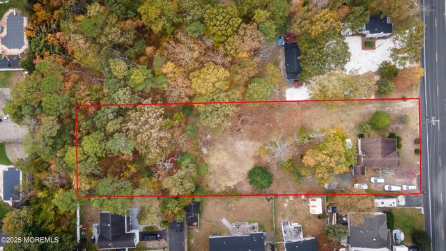 219 Kettle Creek Road, Toms River, NJ 08753