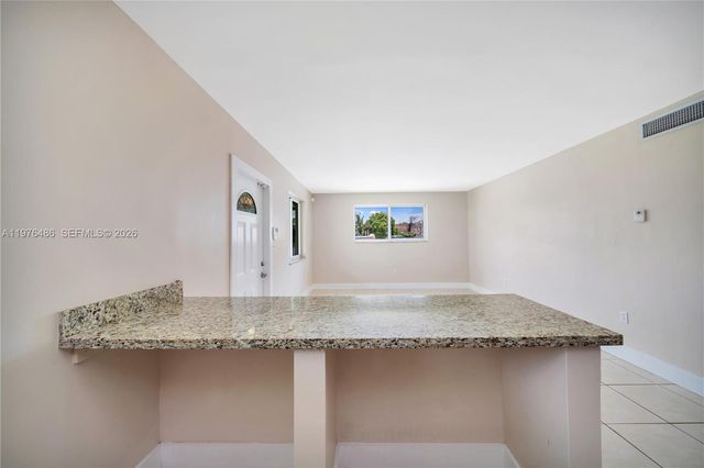 592 NE 150th St 1, Miami, FL 33161