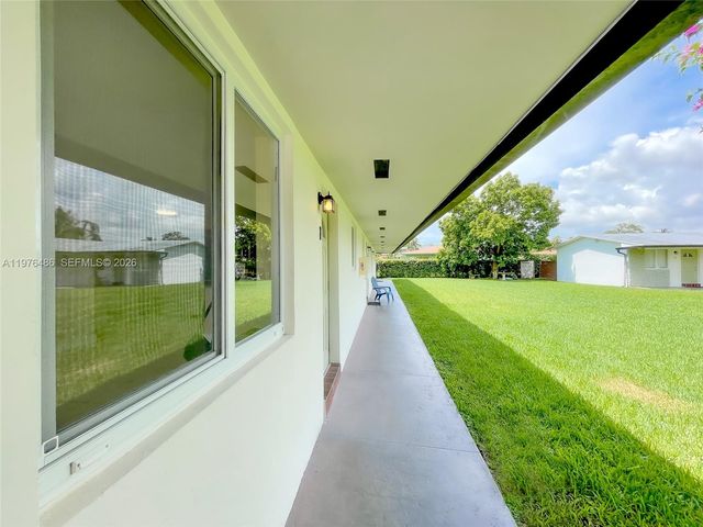 592 NE 150th St 1, Miami, FL 33161