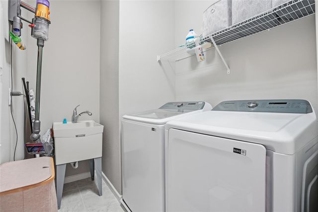 11231 BEACH WALK WAY NE, St Petersburg, FL 33716