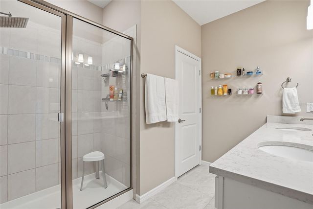 11231 BEACH WALK WAY NE, St Petersburg, FL 33716