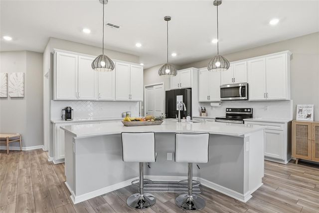 11231 BEACH WALK WAY NE, St Petersburg, FL 33716