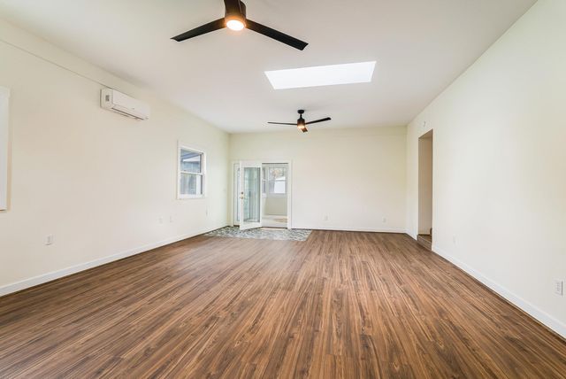 15 ROMAINE LN, Stuarts Draft, VA 24477