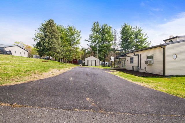 15 ROMAINE LN, Stuarts Draft, VA 24477