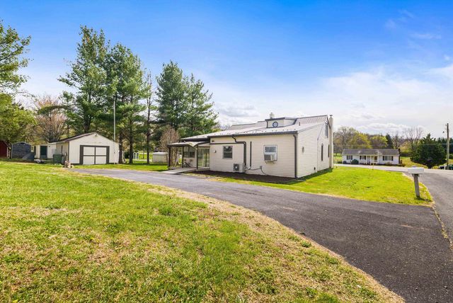 15 ROMAINE LN, Stuarts Draft, VA 24477