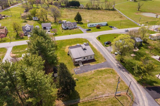15 ROMAINE LN, Stuarts Draft, VA 24477