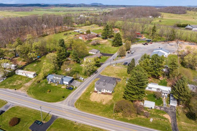 15 ROMAINE LN, Stuarts Draft, VA 24477