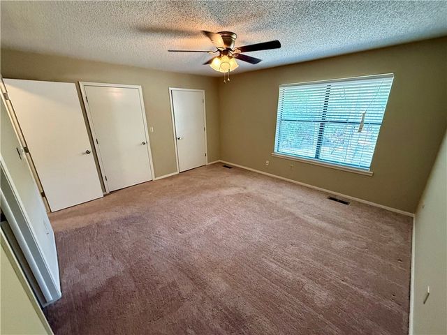 2462 E Kantz Lane, Fayetteville, AR 72703