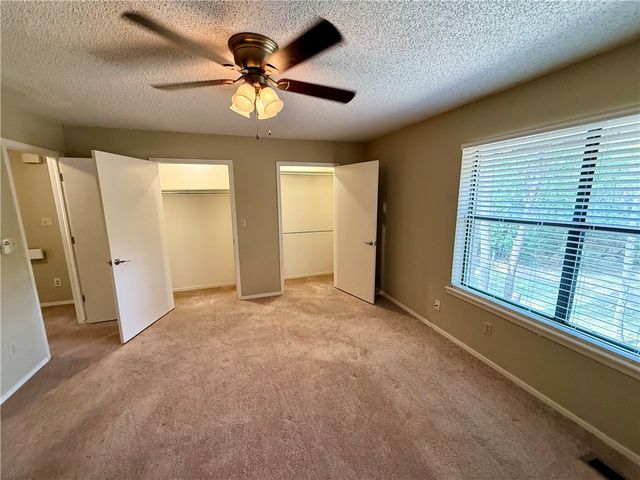 2462 E Kantz Lane, Fayetteville, AR 72703