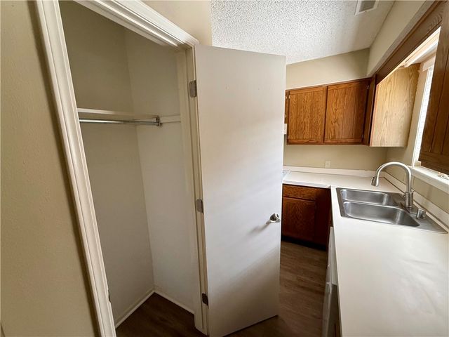 2462 E Kantz Lane, Fayetteville, AR 72703
