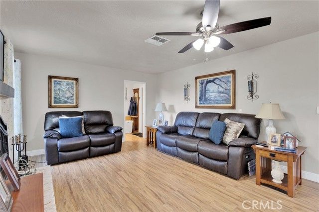 19215 Kinai Road, Apple Valley, CA 92307