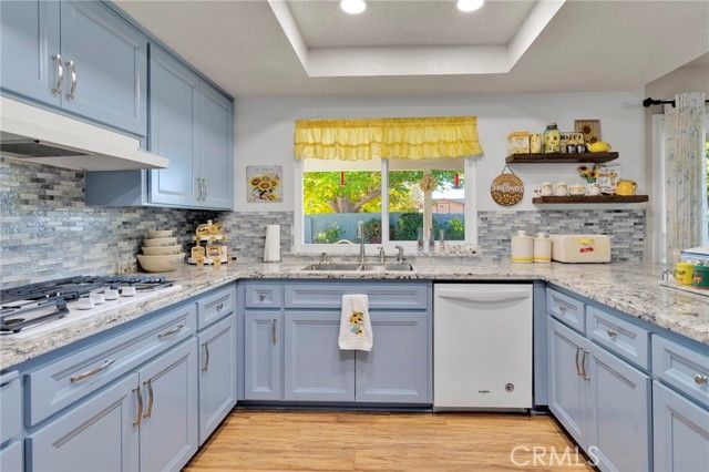 19215 Kinai Road, Apple Valley, CA 92307