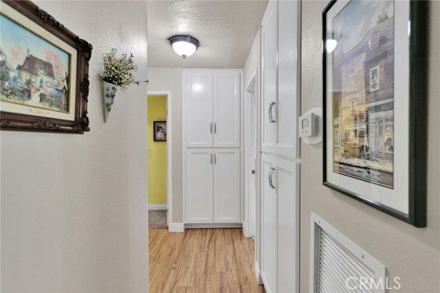 19215 Kinai Road, Apple Valley, CA 92307