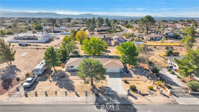 19215 Kinai Road, Apple Valley, CA 92307