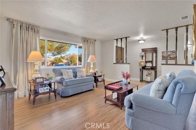 19215 Kinai Road, Apple Valley, CA 92307