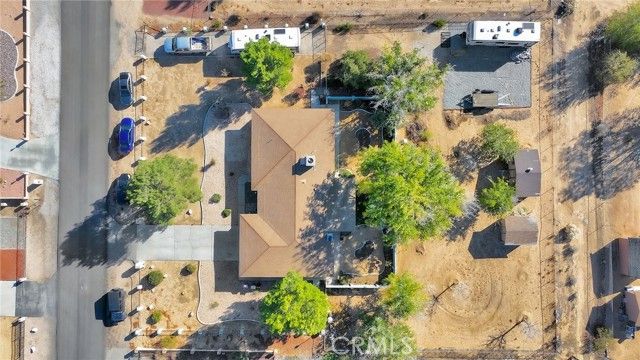19215 Kinai Road, Apple Valley, CA 92307