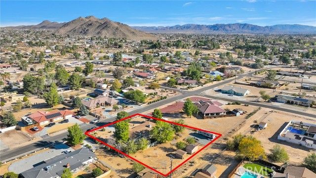 19215 Kinai Road, Apple Valley, CA 92307
