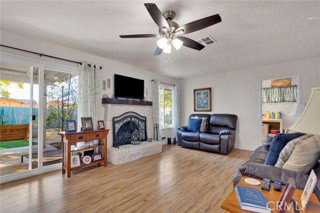 19215 Kinai Road, Apple Valley, CA 92307