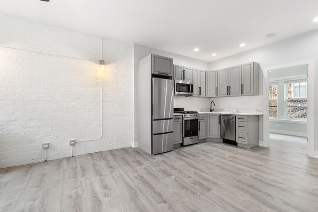 1059 W Glenlake Avenue 2N, Chicago, IL 60660