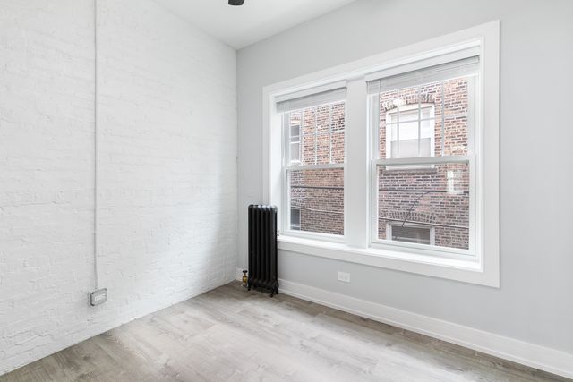 1059 W Glenlake Avenue 2N, Chicago, IL 60660