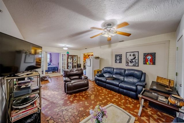 3372 WEBBER STREET, Sarasota, FL 34239