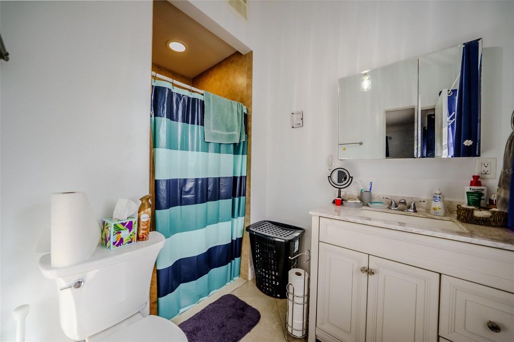 Image 20 of property listing at 3372 WEBBER STREET, Sarasota, FL 34239