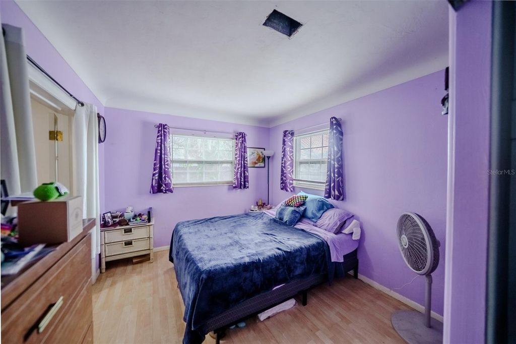 Image 34 of property listing at 3372 WEBBER STREET, Sarasota, FL 34239