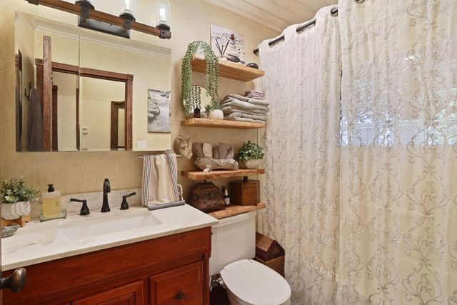 527 Cross St, Lodi, CA 95242