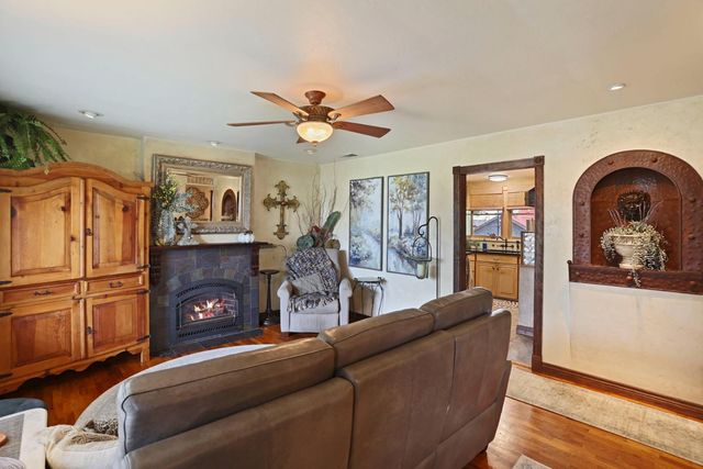 527 Cross St, Lodi, CA 95242