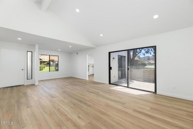 39116 Village 39, Camarillo, CA 93012
