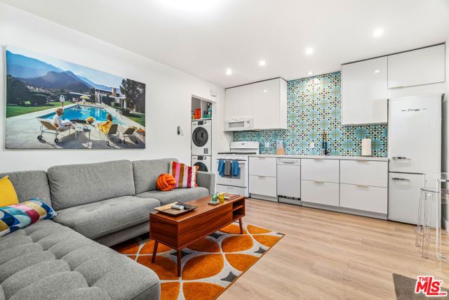 502 S Calle Santa Rosa, Palm Springs, CA 92264