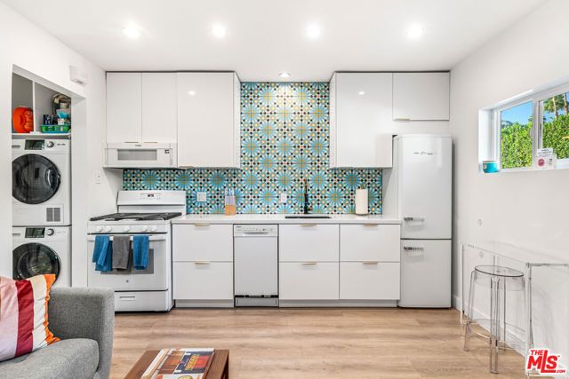 502 S Calle Santa Rosa, Palm Springs, CA 92264