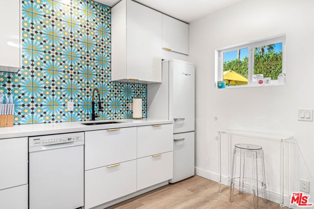 502 S Calle Santa Rosa, Palm Springs, CA 92264