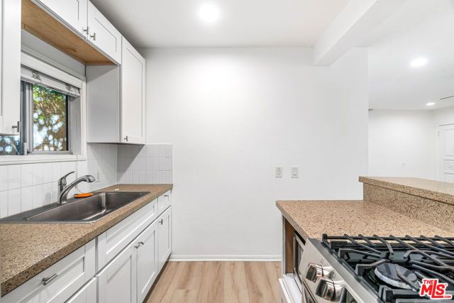 502 S Calle Santa Rosa, Palm Springs, CA 92264