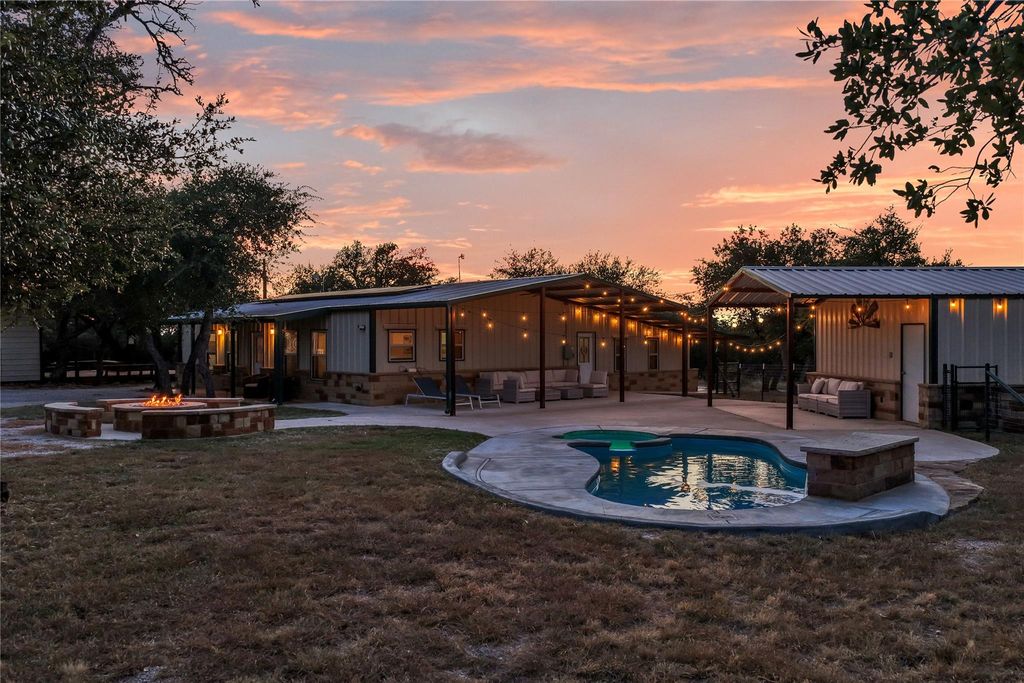 310 Thomas Ridge RD, Burnet, TX 78611