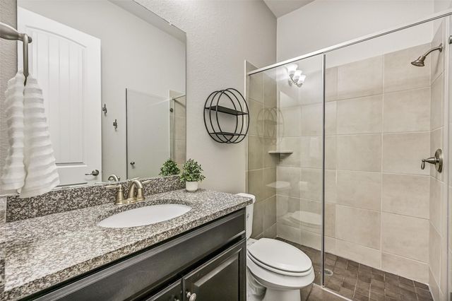 339 Woodway Drive, League City, TX 77573