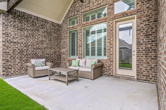 339 Woodway Drive, League City, TX 77573