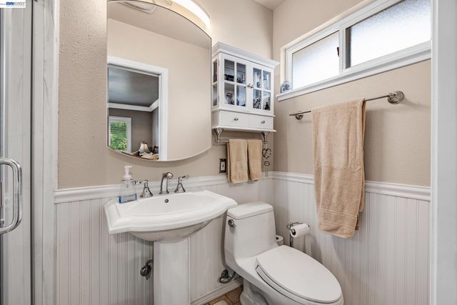 524 Hillview Dr, Fremont, CA 94536