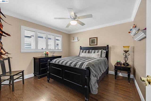 524 Hillview Dr, Fremont, CA 94536