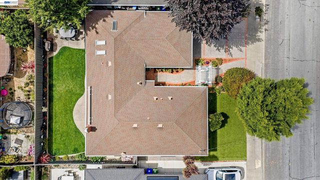 524 Hillview Dr, Fremont, CA 94536