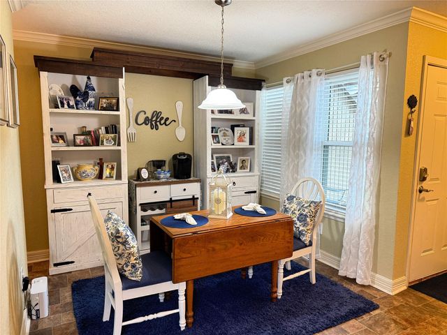 418 Garland Drive 120, Lake Jackson, TX 77566