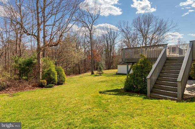 6 MORNINGSTAR CT, Sicklerville, NJ 08081