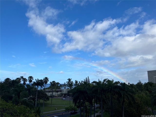 223 Saratoga Road 1311, Honolulu, HI 96815