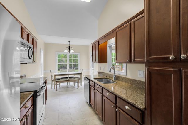 512 Pebble Spruce Court, Jacksonville, NC 28546