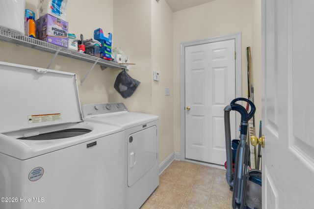 512 Pebble Spruce Court, Jacksonville, NC 28546